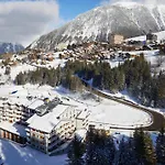 Ecrin Blanc - Aquapark Hotel Courchevel