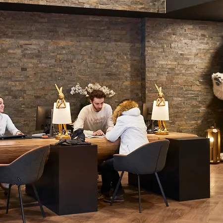 Szálloda Ecrin Blanc - Aquapark Courchevel