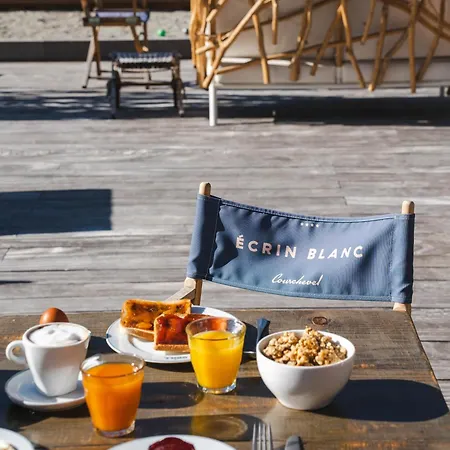Ecrin Blanc - Aquapark Hotell Courchevel