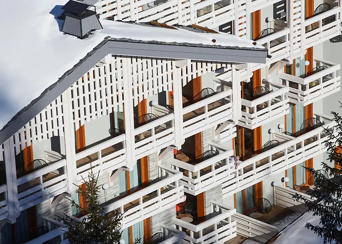 Ecrin Blanc - Aquapark Hotel Courchevel